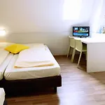 Colour Hotel